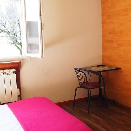 Le Logis De La Garenne Hotel Morestel Екстериор снимка