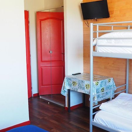 Le Logis De La Garenne Hotel Morestel Екстериор снимка