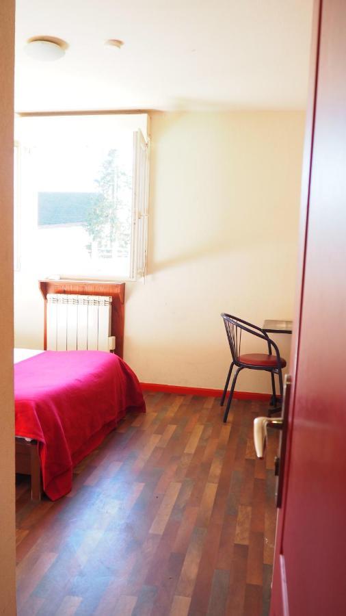Le Logis De La Garenne Hotel Morestel Екстериор снимка